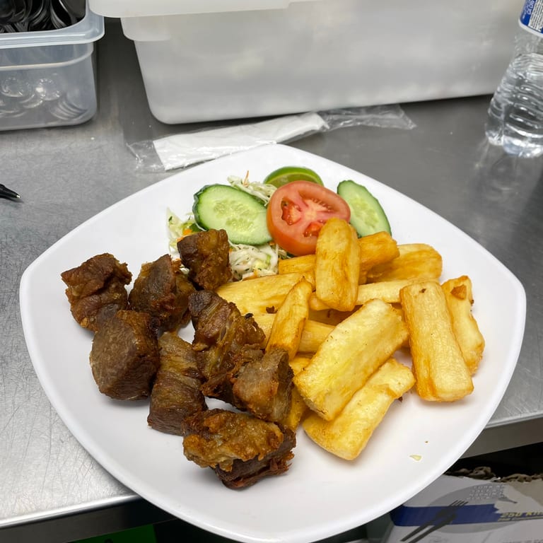 Delicious Yuca Con Chicharron